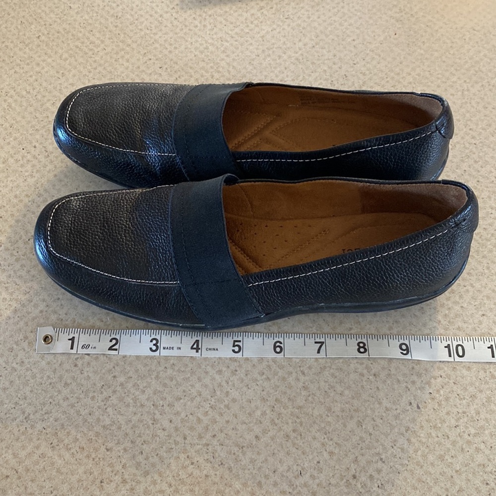 Naturalized Fairlee Loafers - Picture 4 of 4